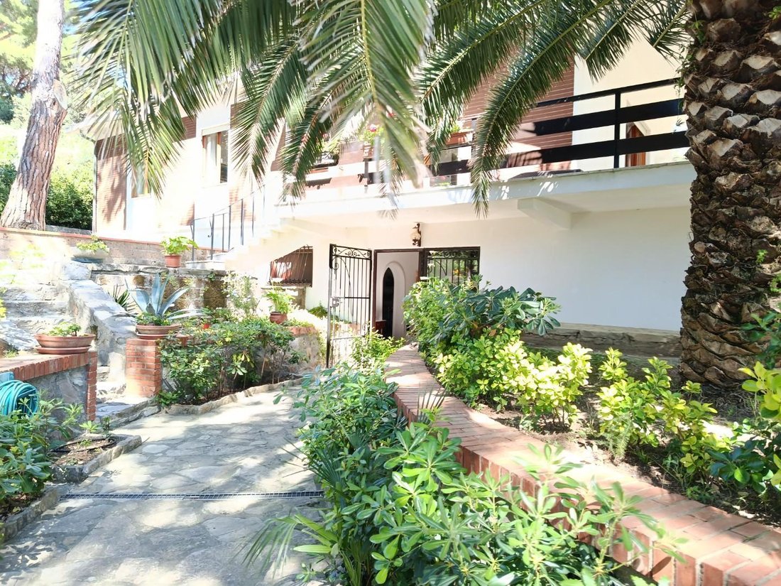 Villa in Livorno, Tuscany, Italy 1 - 17812288