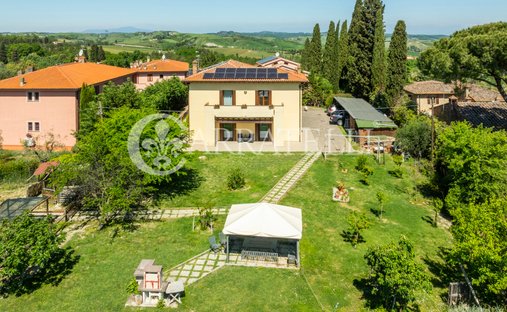 Villa in Gambassi Terme, Tuscany, Italy 1