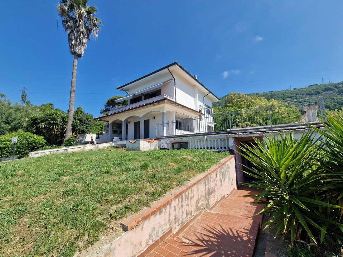 House in Fontia-Fossola-Fossone, Marina di Carrara, Tuscany 5 - 17812297