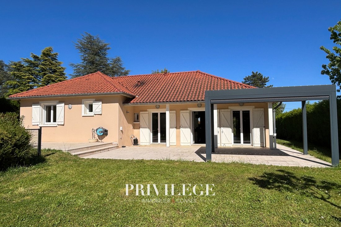 House in Saint-Cyr-au-Mont-d'Or, Auvergne-Rhône-Alpes, France 1 - 17018949