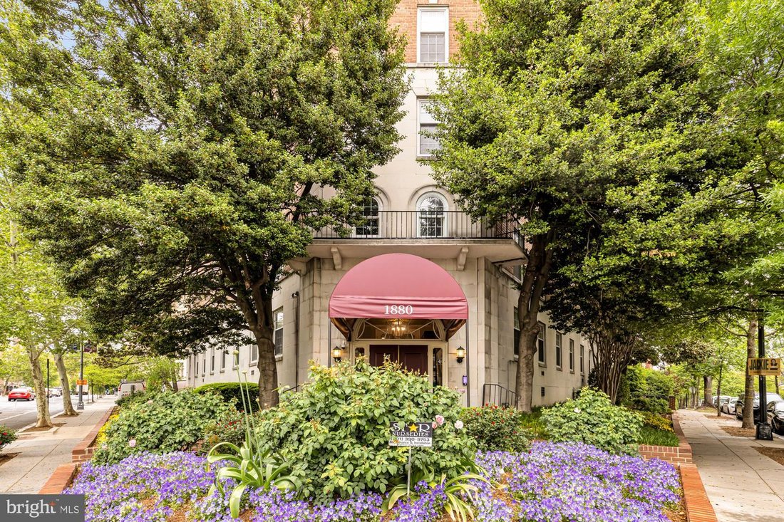 Condo in Washington, District of Columbia, United States 3 - 17814320
