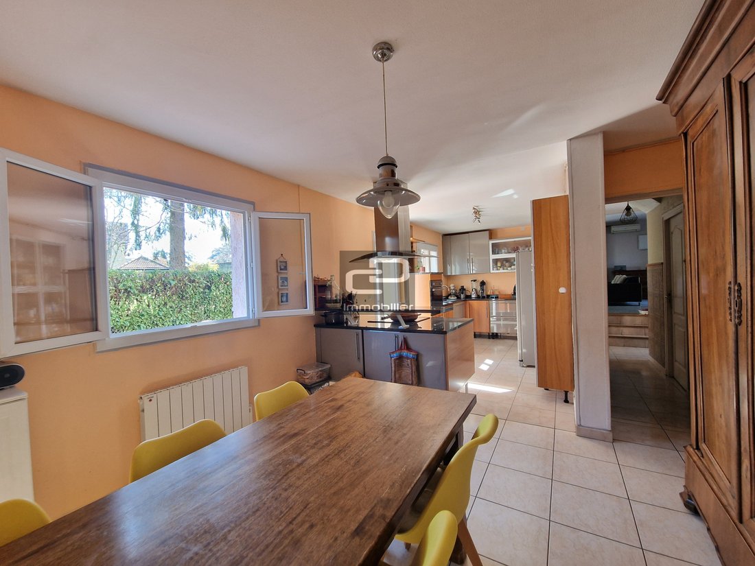 House in Saint-Romain-au-Mont-d'Or, Auvergne-Rhône-Alpes, France 5 - 17813021