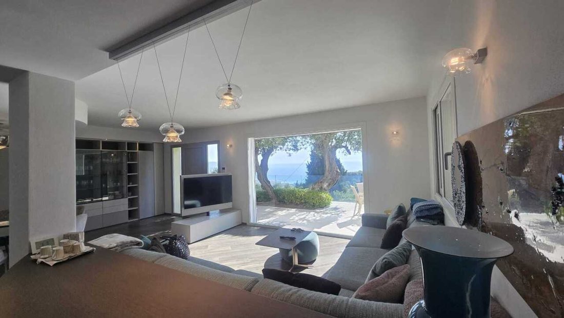 Villa in Diano Marina, Liguria, Italy 1 - 17813261