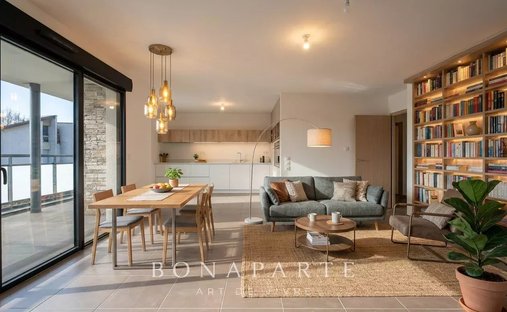 Wohnung in Prévessin-Moëns, Auvergne-Rhone-Alpen, Frankreich 1