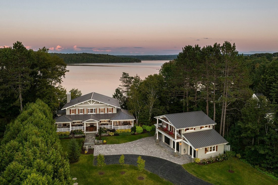 House in Austin, Quebec, Canada 1 - 17813984
