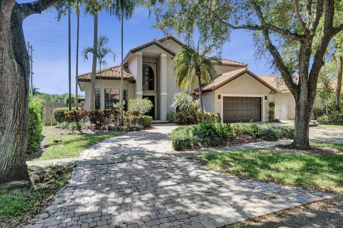House in Pembroke Pines, Florida, United States 2 - 17815426