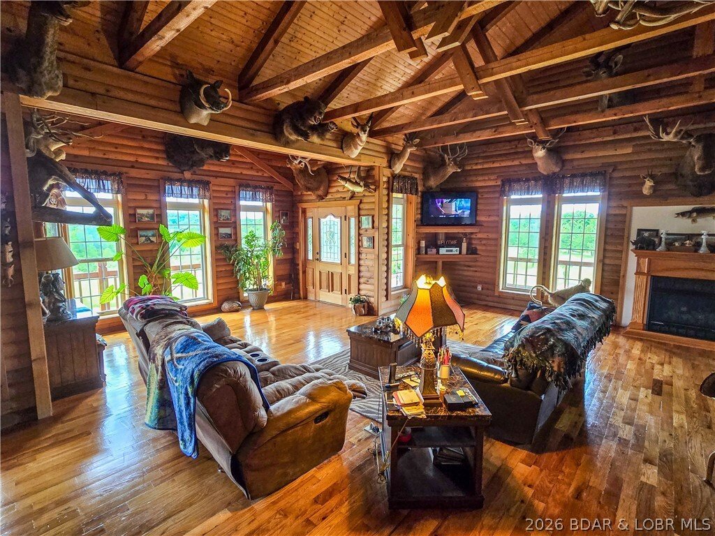 House in Versailles, Missouri, United States 3 - 17811797