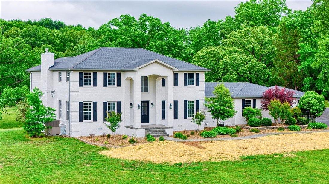 House in Russellville, Kentucky, United States 1 - 17814903