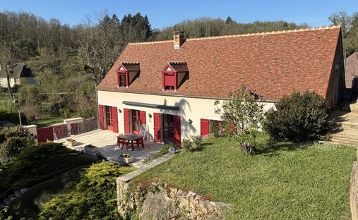 Haus in Semur-en-Auxois, Bourgogne-Franche-Comté, Frankreich 1