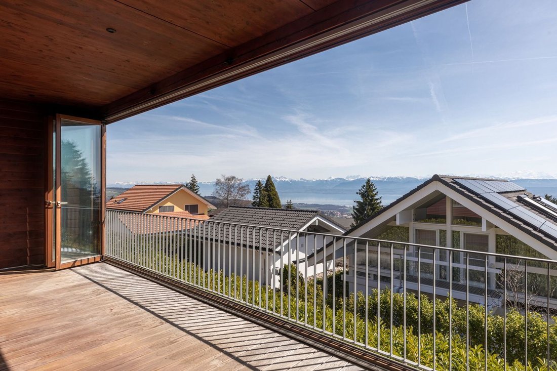 Arzier-Le Muids, Vaud, Switzerland 1 - 15269188