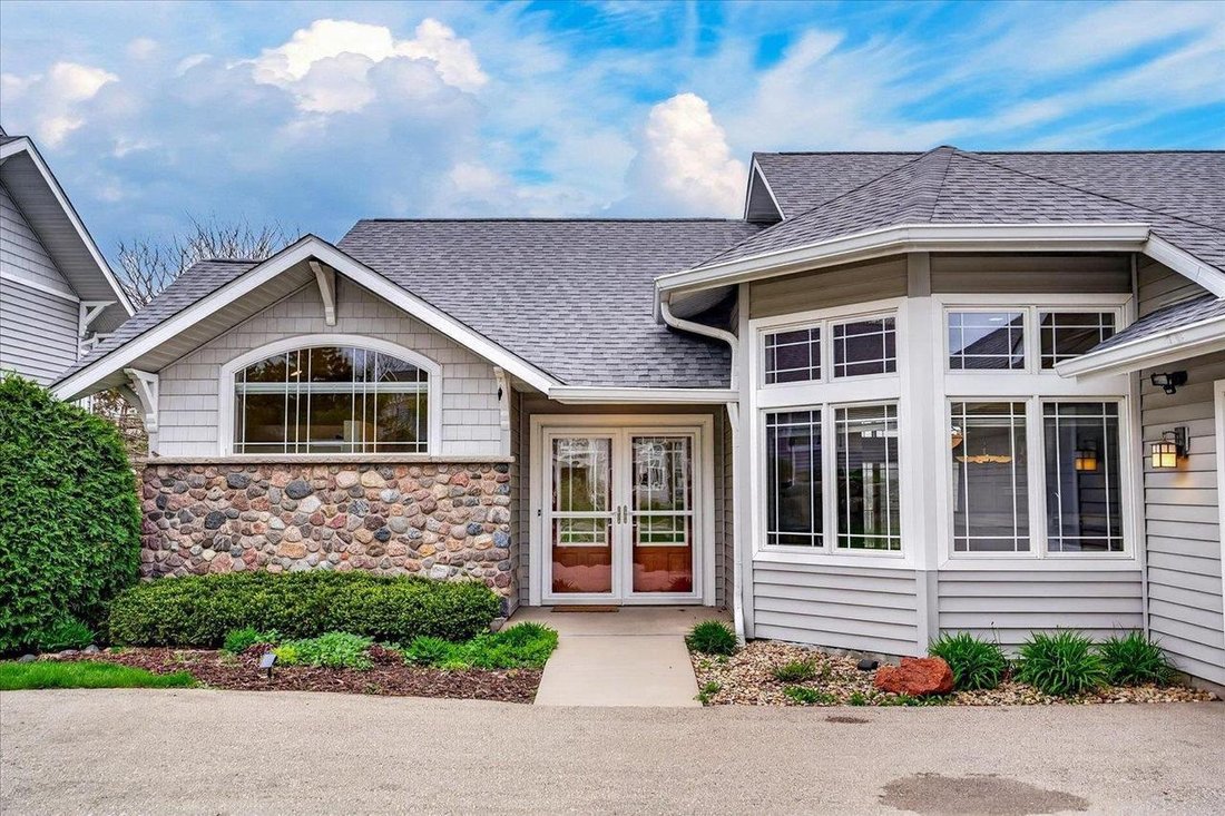 Condo in Fitchburg, Wisconsin, United States 4 - 17812234