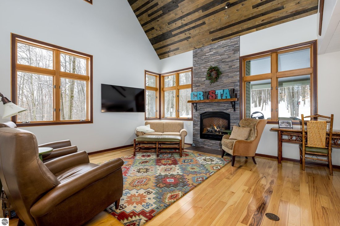 House in Thompsonville, Michigan, United States 4 - 17813957