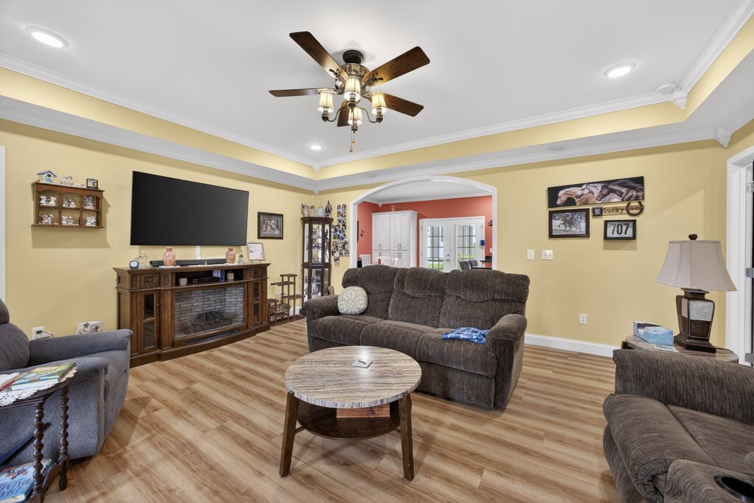 House in Cookeville, Tennessee, United States 4 - 17812443