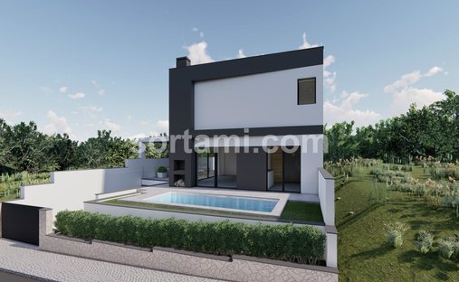 House in Mexilhoeira Grande, Algarve, Portugal 1