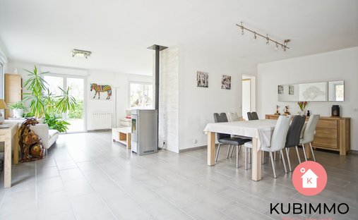 House in Lagny-sur-Marne, Ile-de-France, France 1