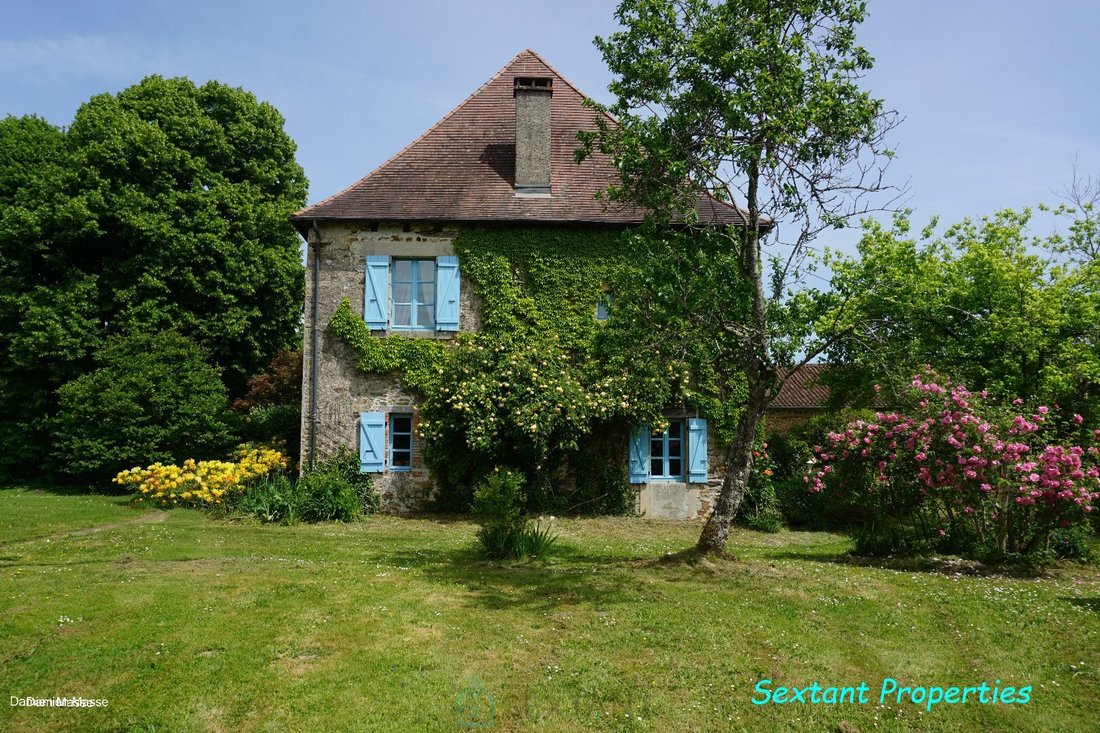 Saint-Jory-de-Chalais, Nouvelle-Aquitaine, France 2 - 17361852