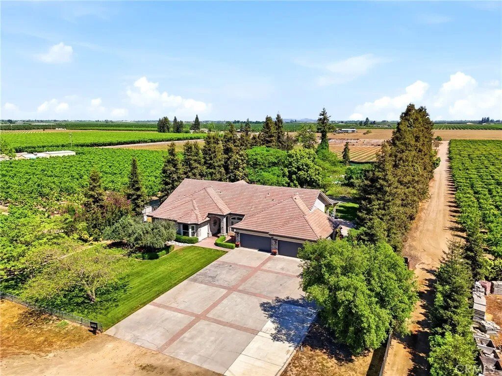 House in Dinuba, California, United States 5 - 17372742