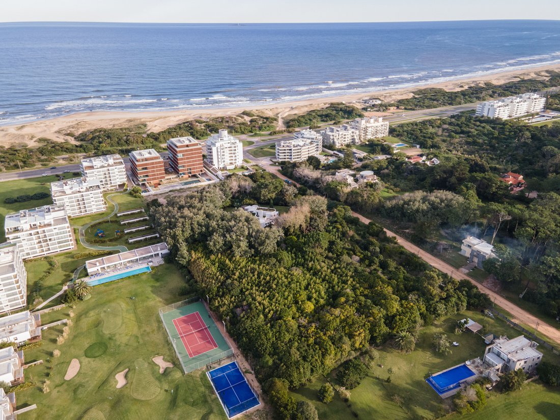 House in Punta del Este, Maldonado Department, Uruguay 4 - 17814469
