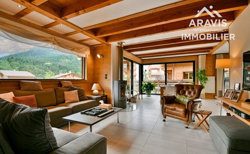 House in Saint-Jean-de-Sixt, Auvergne-Rhône-Alpes, France 1