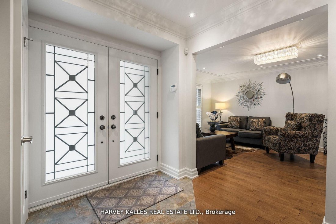 House in Mississauga, Ontario, Canada 3 - 17815357