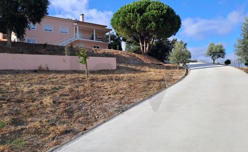 House in Sobral da Abelheira, Lisbon, Portugal 1