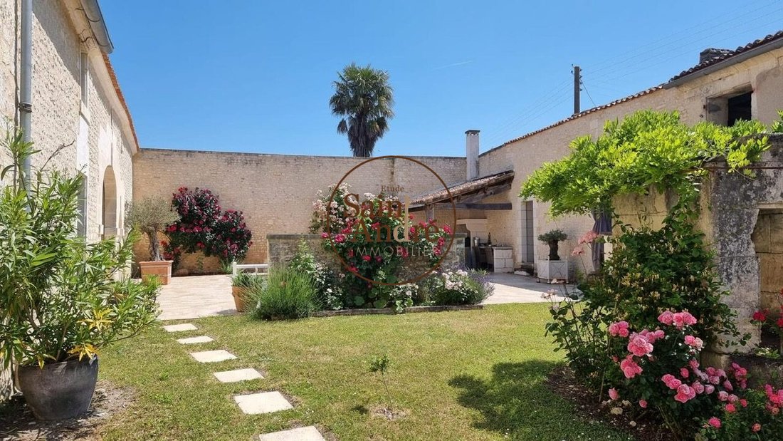 House in Bellevigne, Nouvelle-Aquitaine, France 2 - 17815536
