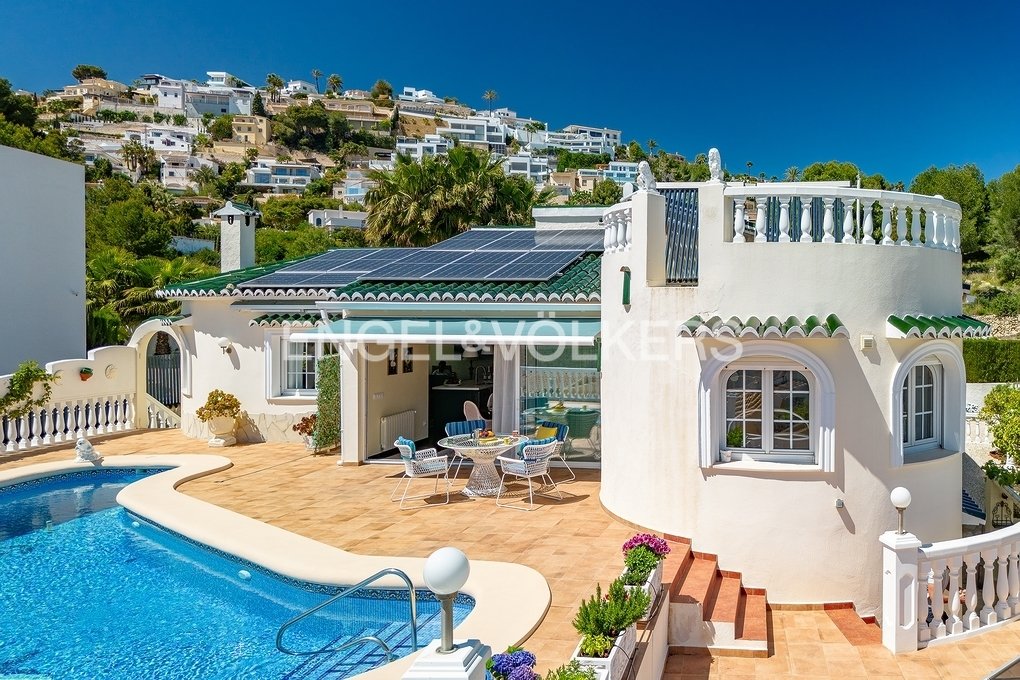 Villa in Moraira, Teulada, Valencian Community 1 - 17811712