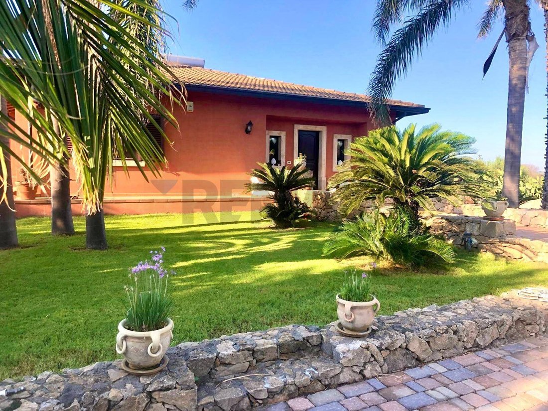 Villa in Augusta, Sicily, Italy 2 - 17815318