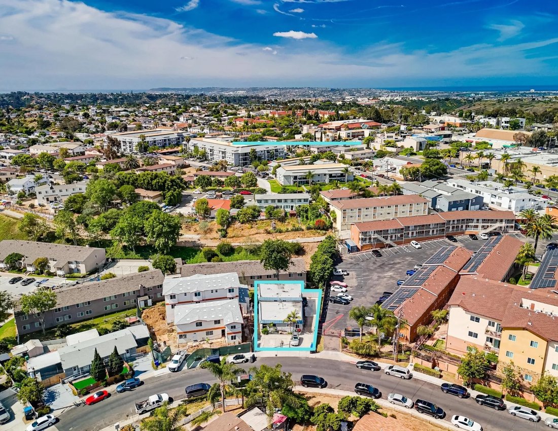 San Diego, California, United States 1 - 17812724