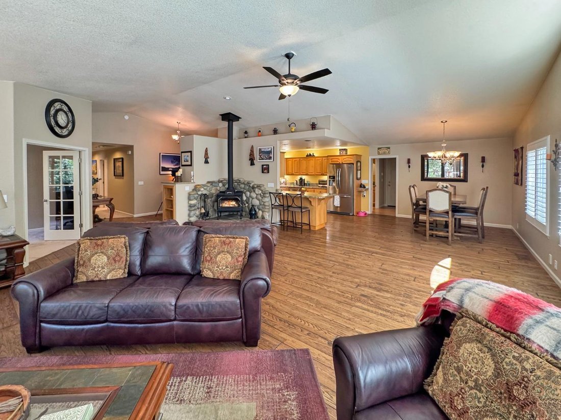 House in Foresthill, California, United States 5 - 17810925
