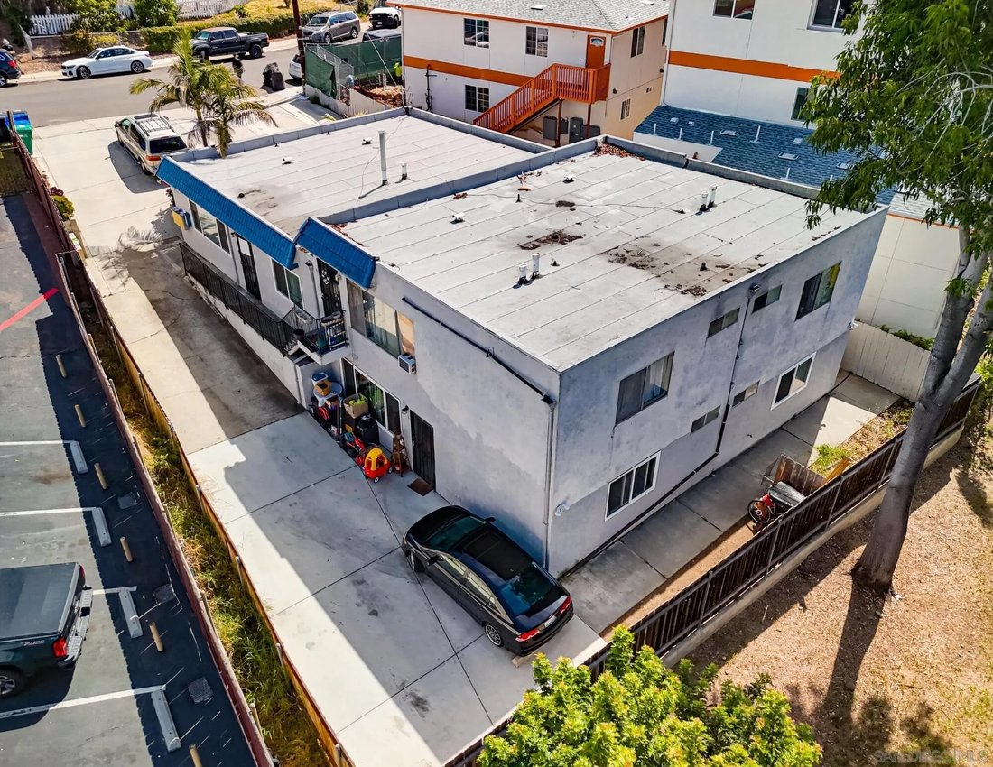 San Diego, California, United States 5 - 17812724