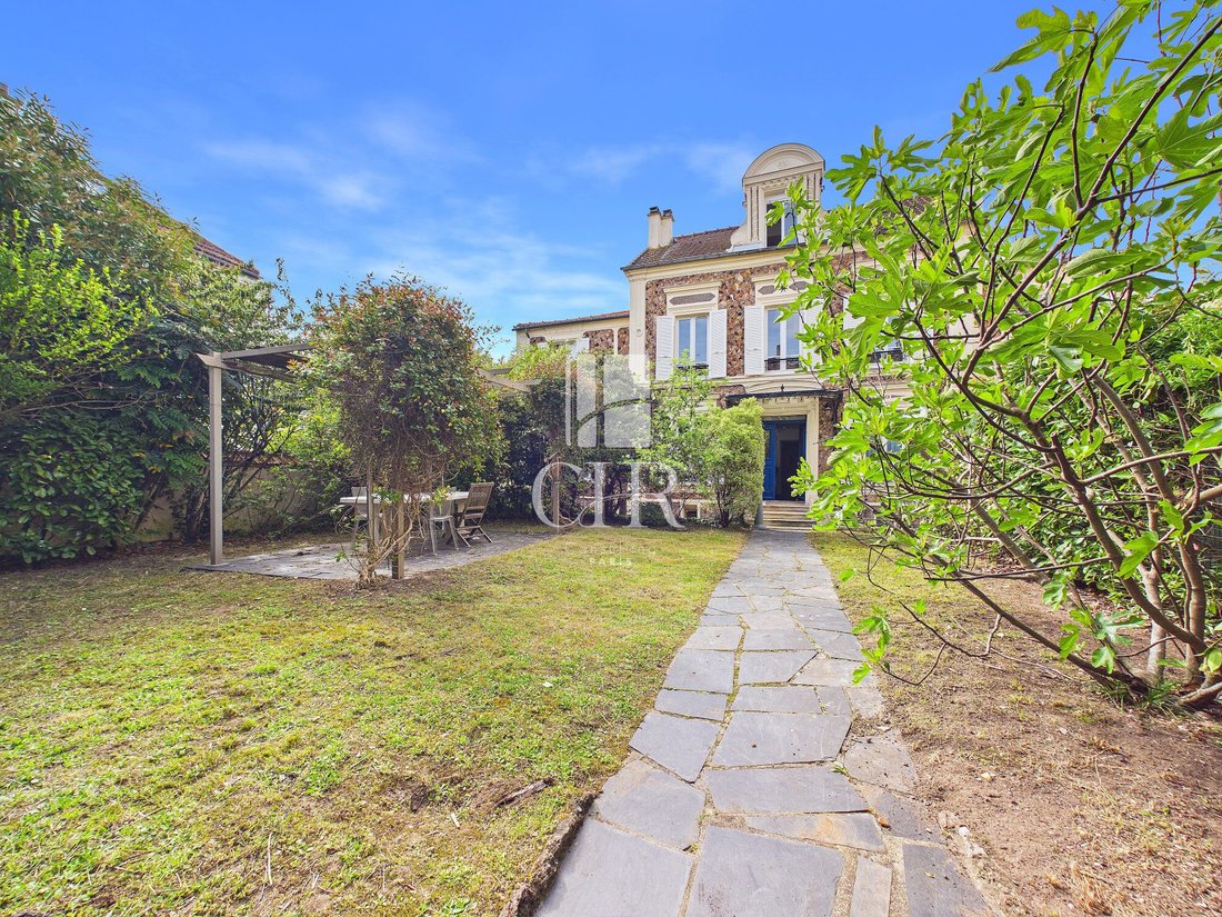 House in Ledru Rollin, Le Perreux-sur-Marne, France 2 - 17815483