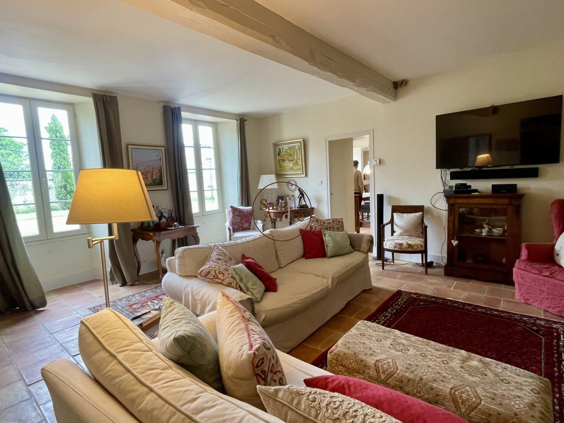 House in Bellevigne, Nouvelle-Aquitaine, France 4 - 17815536