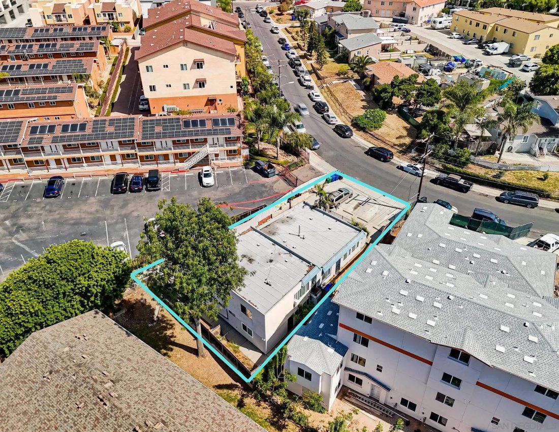 San Diego, California, United States 3 - 17812724