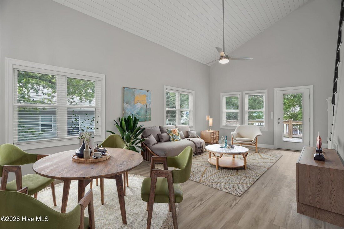 House in Oak Island, North Carolina, United States 5 - 17813052