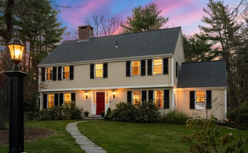 House in Weston, Massachusetts, United States 1