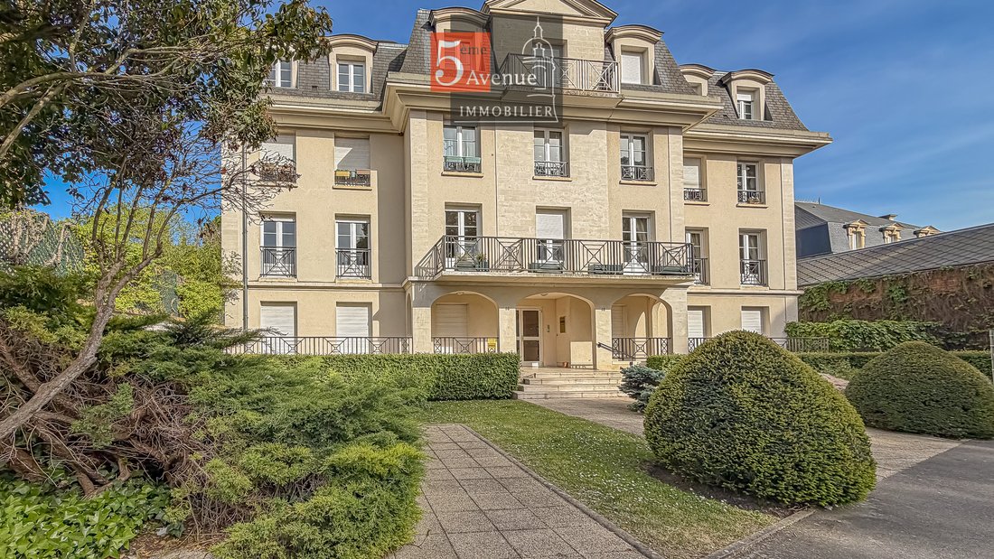 Apartment in Senlis, Hauts-de-France, France 1 - 17438777