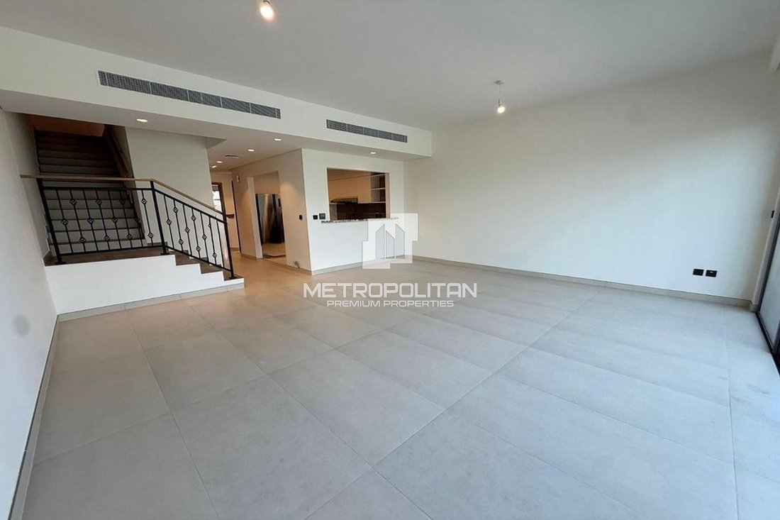 Townhouse in Al Hebiah 5, Al Hebiah, Dubai 3 - 17810671