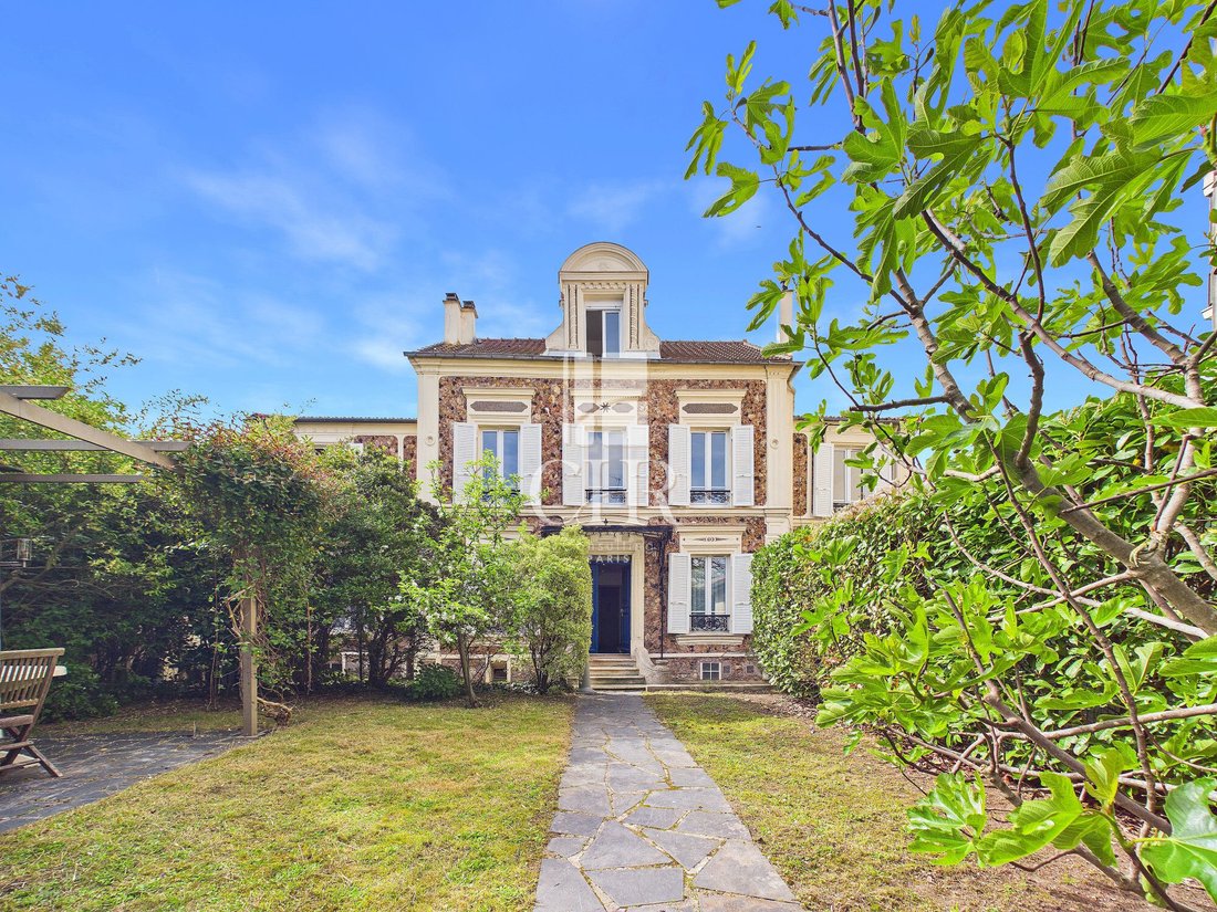 House in Ledru Rollin, Le Perreux-sur-Marne, France 1 - 17815483