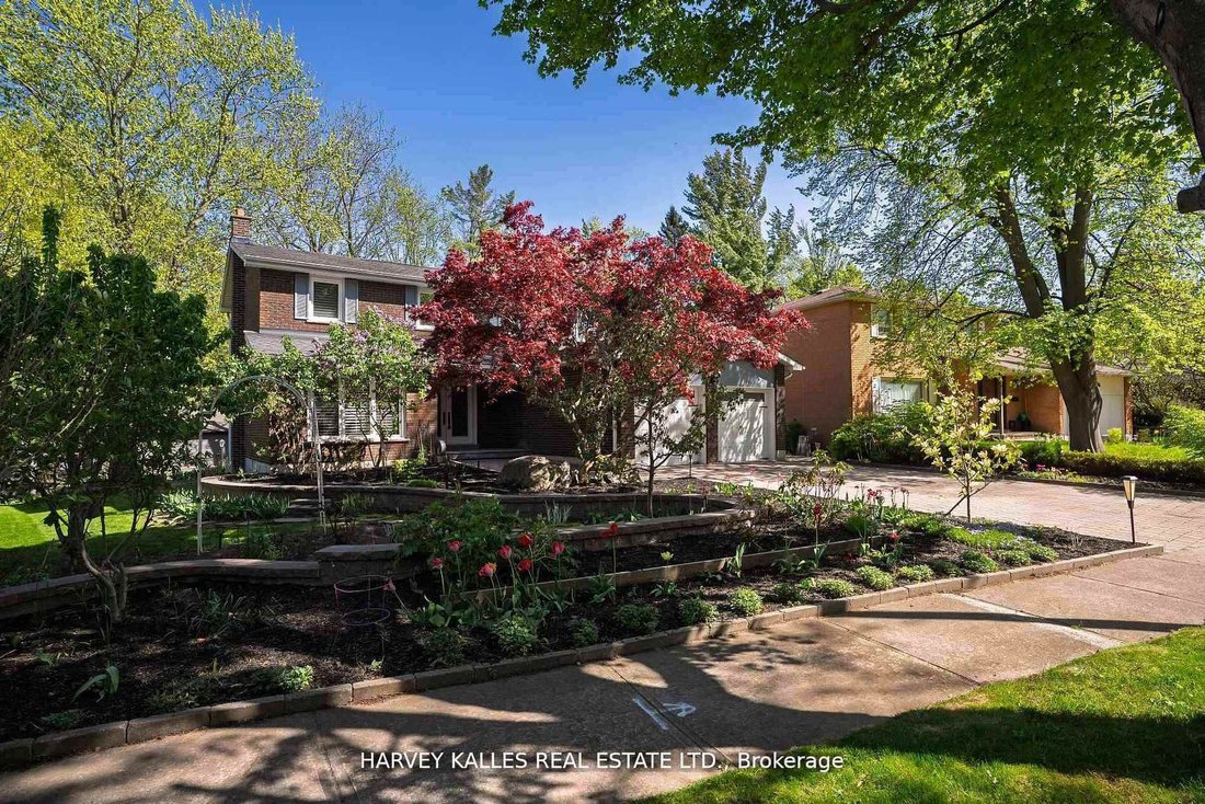 House in Mississauga, Ontario, Canada 2 - 17815357