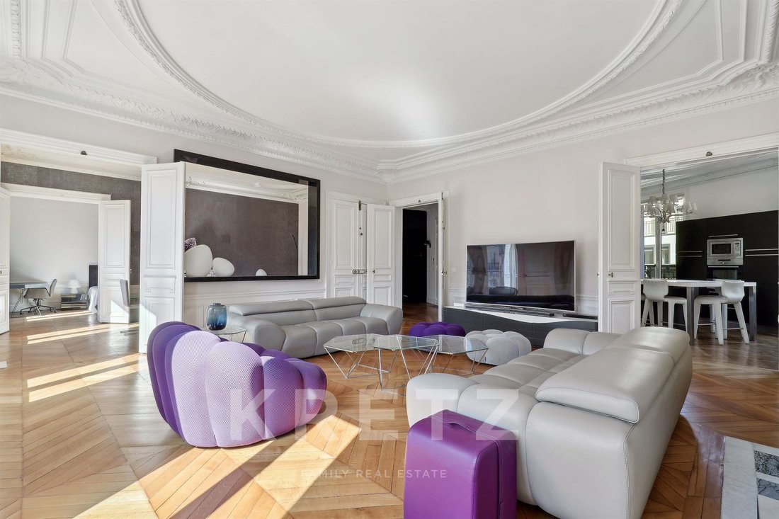 Apartment in Palais Royal, Paris 1er Arrondissement, Paris 3 - 15241226
