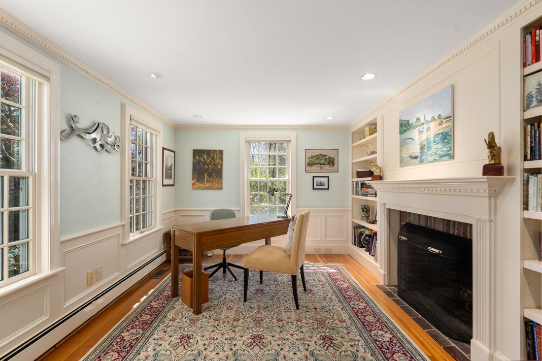 House in Weston, Massachusetts, United States 3 - 17810939