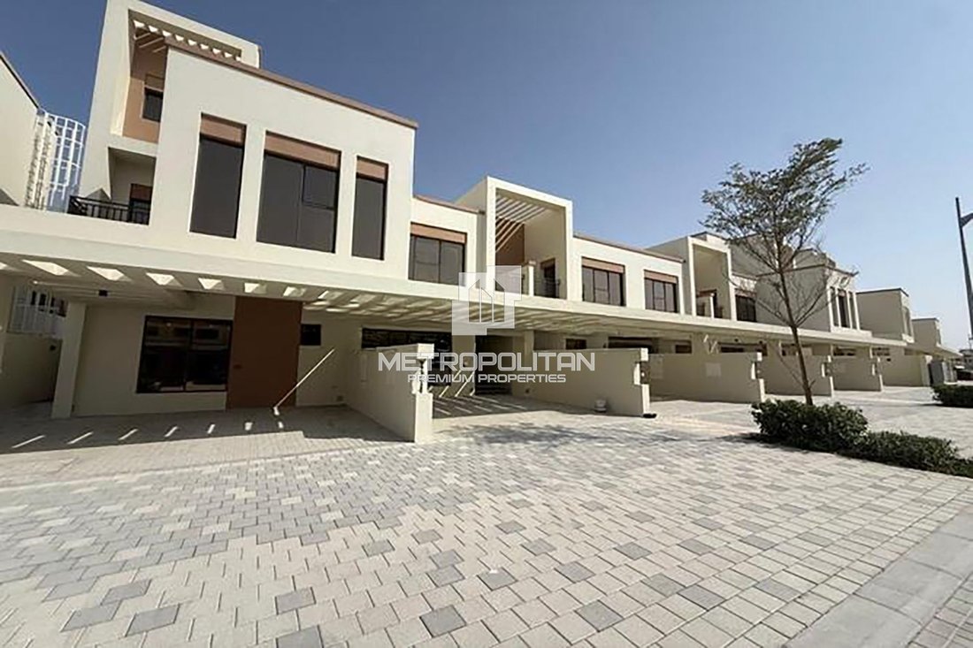 Townhouse in Al Hebiah 5, Al Hebiah, Dubai 1 - 17810671