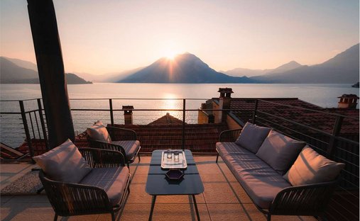 Villa a Varenna, Lombardia, Italia 1