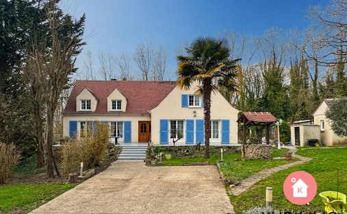 House in Centre Ville Sud Ouest, Bussy-Saint-Georges, France 1