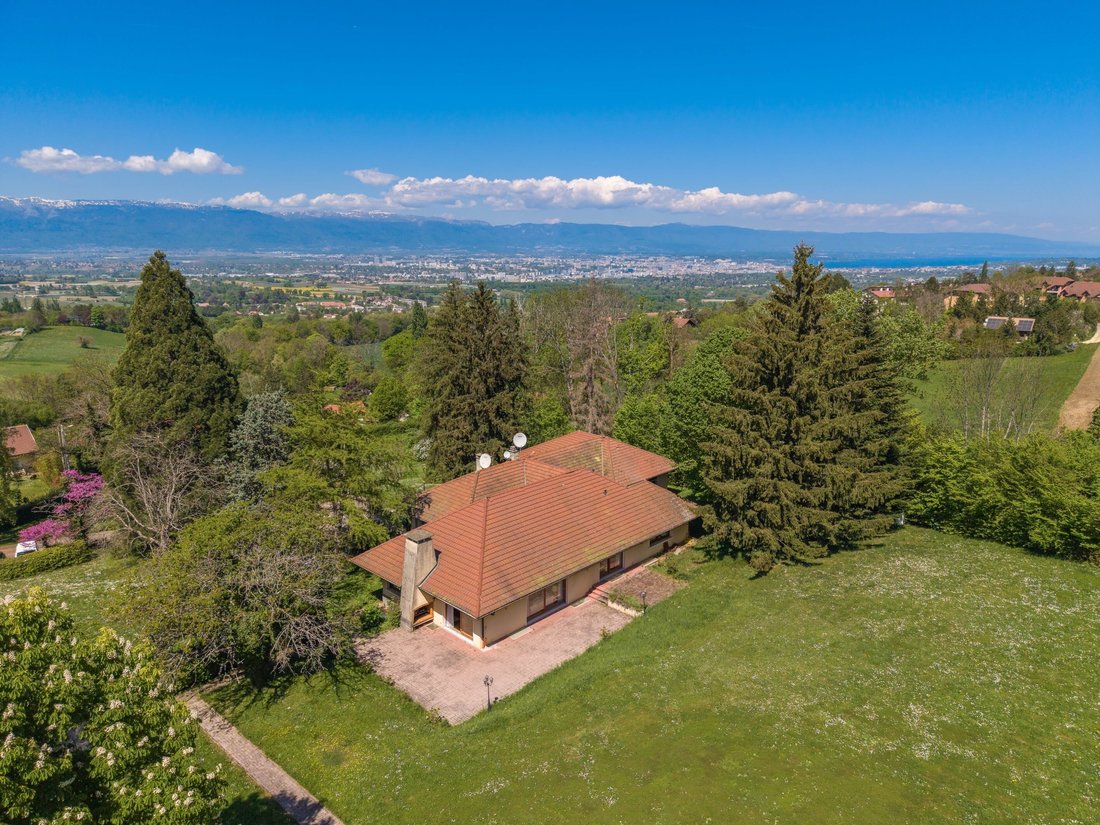 House in Archamps, Auvergne-Rhône-Alpes, France 4 - 17814510