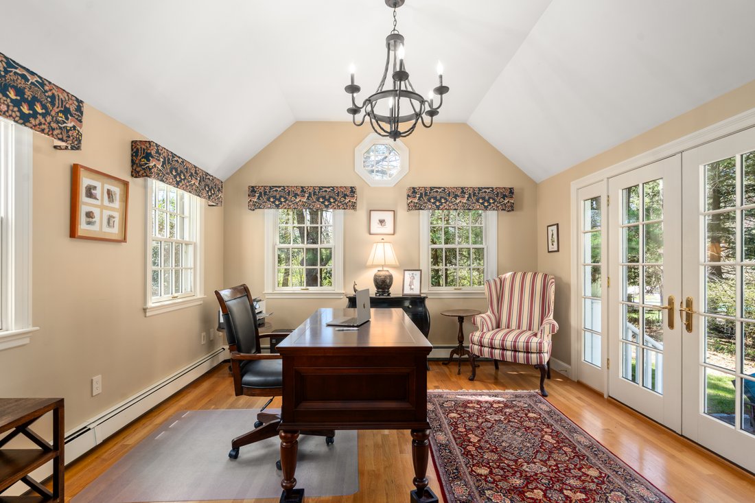 House in Weston, Massachusetts, United States 4 - 17810939