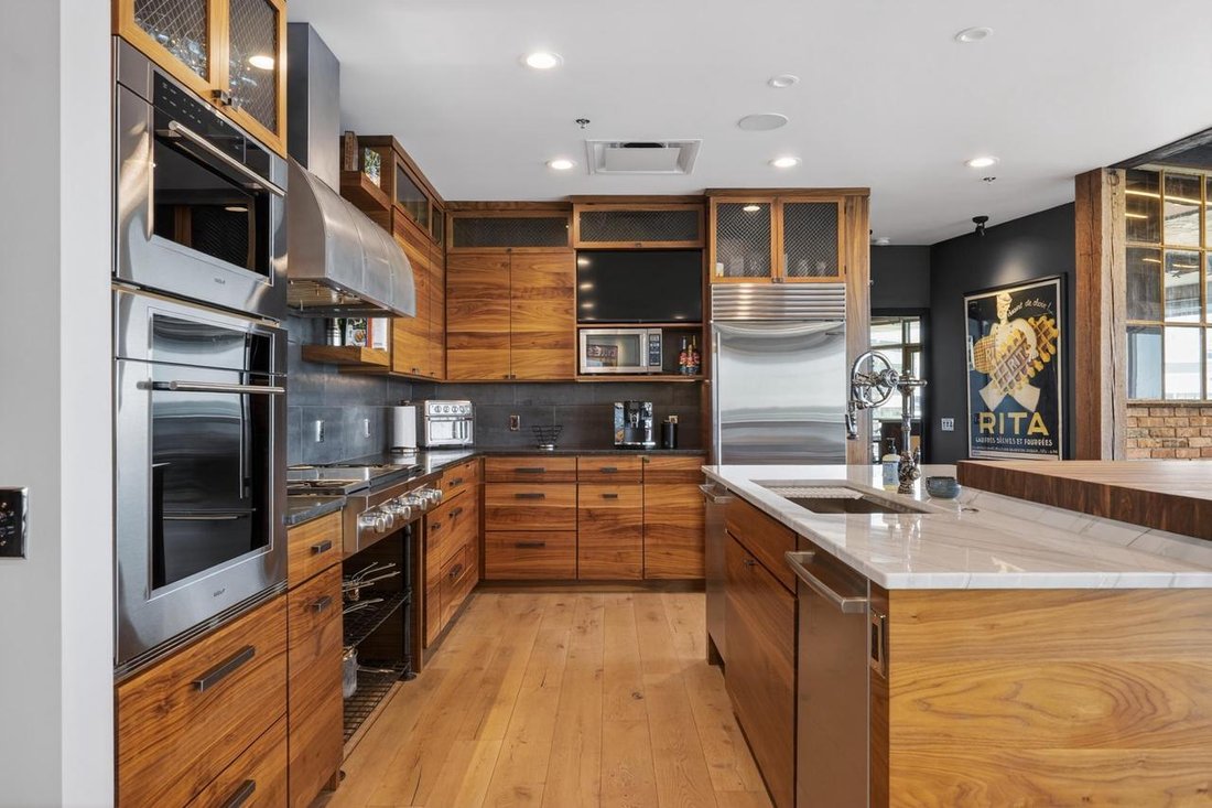 Condo in Madison, Wisconsin, United States 4 - 17812200