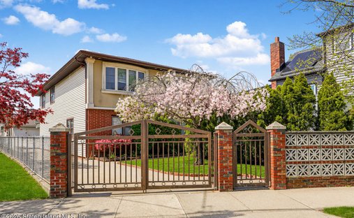 House in New York, New York, United States 1