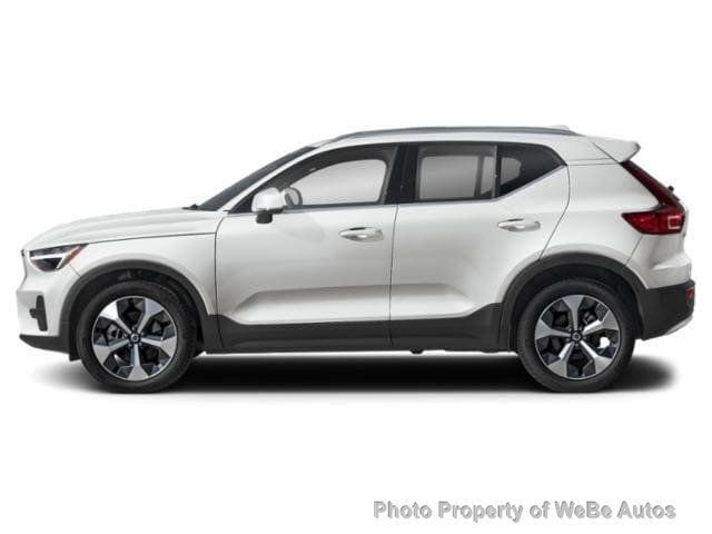 Volvo XC40 in Calverton, NY, United States 4 - 17813610